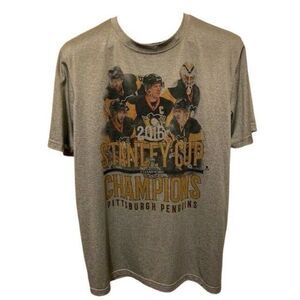 PITTSBURGH PENGUINS 2016 STANLEY CUP CHAMPIONS SIZE LARGE POLYESTER T-SHIRT